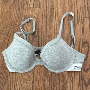 NWOT Calvin Klein Gray Women's Bra 32B